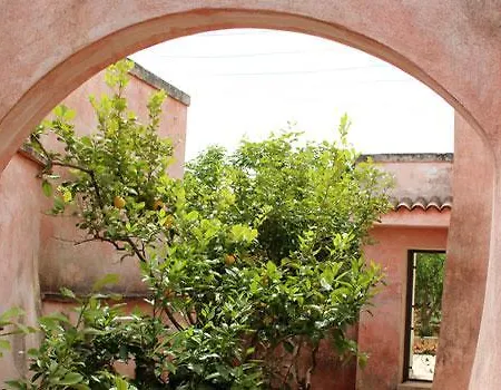 Casale Argentieri 度假居 奥斯图尼